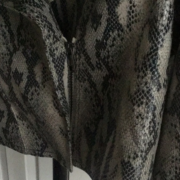 j lo snakeskin jacket - Picture 5 of 7